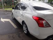 Bán xe Nissan Sunny 2014, màu trắng còn mới