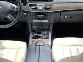 Xe Mercedes E200 đời 2015, màu đen