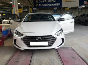 Hãng bán Hyundai Elantra GLS 1.6MT, đời 2016, màu trắng, xe gia đình