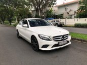 Cần bán gấp Mercedes-Benz C200 class đăng ký lần đầu 2019, màu trắng xe gia đình giá 1 tỷ 420 triệu đồng