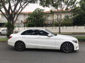 Cần bán gấp Mercedes-Benz C200 class đăng ký lần đầu 2019, màu trắng xe gia đình giá 1 tỷ 420 triệu đồng