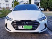 Bán Hyundai Elantra năm sản xuất 2017, màu trắng xe gia đình, xe nguyên bản