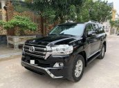 Bán xe Toyota Land Cruiser đời 2017, màu đen, xe nhập, chính chủ