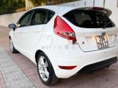 Bán xe Ford Fiesta đời 2013, màu trắng xe nguyên bản