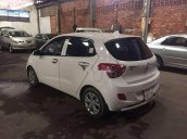 Bán Hyundai Grand i10 năm 2015, màu trắng, nhập khẩu số sàn