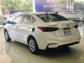 Bán xe Hyundai Accent sản xuất năm 2019, màu trắng số sàn, lướt siêu mới