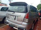 Cần bán lại xe Toyota Innova G đời 2009, màu bạc