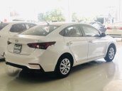 Bán xe Hyundai Accent sản xuất năm 2019, màu trắng số sàn, lướt siêu mới