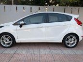 Bán xe Ford Fiesta đời 2013, màu trắng xe nguyên bản