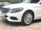 Mercedes Benz Exclusive C250 đời 2016, màu trắng nội thất kem tuyệt đẹp