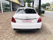 Mercedes Benz Exclusive C250 đời 2016, màu trắng nội thất kem tuyệt đẹp