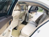 Mercedes Benz Exclusive C250 đời 2016, màu trắng nội thất kem tuyệt đẹp