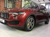 Bán nhanh chiếc xe hạng sang Maserati Levante đời 2019, màu đỏ, nhập khẩu, có sẵn xe, giao toàn quốc