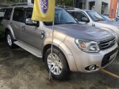 Cần bán xe Ford Everest đăng ký lần đầu 2014, màu vàng mới 95%, giá chỉ 644 triệu đồng