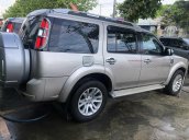 Cần bán xe Ford Everest đăng ký lần đầu 2014, màu vàng mới 95%, giá chỉ 644 triệu đồng