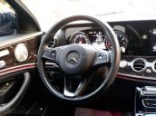 Cần bán Mercedes 250 năm sản xuất 2017, màu trắng, giá tốt