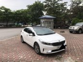 Bán Kia Cerato 1.6MT đời 2017, màu trắng số sàn, giá tốt