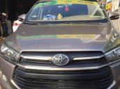 Cần bán xe Toyota Innova năm 2017
