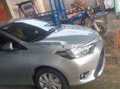 Cần bán xe Toyota Vios năm sản xuất 2017, màu bạc, giá tốt