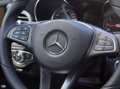 Cần bán xe Mercedes C250 Exclusive đời 2018, màu đen, xe còn mới nguyên tem, zin 100%