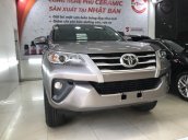 Fortuner số sàn hỗ trợ 50% trước bạ + 1 năm BHVC Toyota + phiếu quà tặng trị giá 30tr