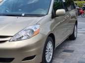 Cần bán xe Toyota Sienna LE 3.5 sản xuất 2008 màu vàng, nhập khẩu