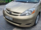 Cần bán xe Toyota Sienna LE 3.5 sản xuất 2008 màu vàng, nhập khẩu