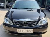 Cần bán gấp Toyota Camry đời 2004, màu đen, xe nhập số sàn xe nguyên bản