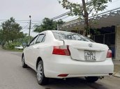 Cần bán gấp Toyota Vios sản xuất 2011, màu trắng xe gia đình, 235tr xe nguyên bản 