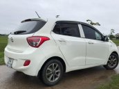 Cần bán Hyundai Grand i10 2015, màu trắng, xe nhập, xe gia đình