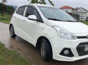 Cần bán Hyundai Grand i10 2015, màu trắng, xe nhập, xe gia đình