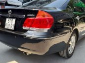 Cần bán gấp Toyota Camry đời 2004, màu đen, xe nhập số sàn xe nguyên bản