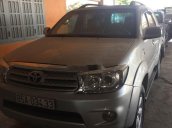 Bán Toyota Fortuner đời 2010, màu bạc số sàn xe nguyên bản