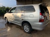 Bán Toyota Innova sản xuất năm 2014, màu bạc xe gia đình xe nguyên bản