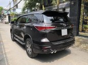 Cần bán Toyota Fortuner 2018 số tự động màu nâu cực đẹp