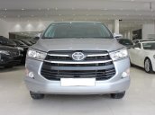 Bán Toyota Innova E 2.0MT SX 2019, lướt 15000km, màu bạc, bản 6 túi khí, giá TL