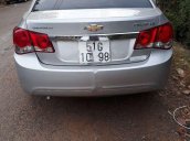 Cần bán gấp Chevrolet Cruze sản xuất 2010, màu bạc xe gia đình, giá chỉ 280 triệu còn nguyên bản