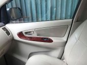 Cần bán Toyota Innova đời 2006, màu bạc, số sàn