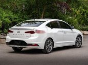 Cần bán Hyundai Elantra đời 2019, màu trắng, xe nhập