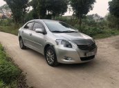 Cần bán xe Toyota Vios đời 2012, màu bạc số tự động, 385 triệu