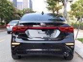 Bán xe Kia Cerato đời 2019, màu đen, giá tốt