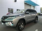 Bán ô tô Toyota Fortuner đời 2019, màu xám số sàn, giá chỉ 970 triệu