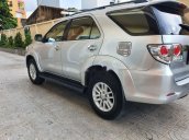 Bán ô tô Toyota Fortuner 2014, màu bạc xe nguyên bản