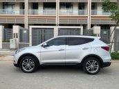 Bán Hyundai Santa Fe 2017, màu bạc còn mới, 989 triệu