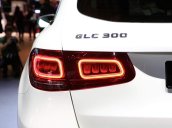 Nhận cọc Mercedes-Benz GLC-Class đời 2020, màu trắng xe nhập giá chỉ 2 tỷ 289 triệu. Lh Mr Nam 0913332288