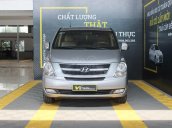 Hyundai Starex 2.5MT 2014, trả góp 70%, bao test