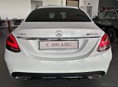 Mercedes C300 AMG mới 2019, Phú Mỹ Hưng giao ngay khuyến mãi tốt