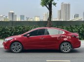 Cần bán Kia Cerato 2.0AT năm sản xuất 2016, màu đỏ