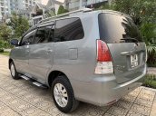 Cần bán xe Toyota Innova GSR đời 2011, màu xám (ghi), giá tốt