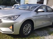 Cần bán Hyundai Elantra 1.6 MT đời 2019, màu bạc